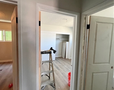 2844 Ardmore - Photo Thumbnail 2