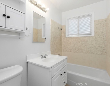 10325 Flora Vista Street - Photo Thumbnail 13