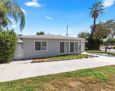 10325 Flora Vista Street - Photo Thumbnail 18