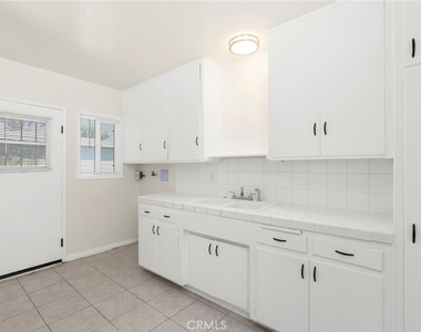 10325 Flora Vista Street - Photo Thumbnail 8