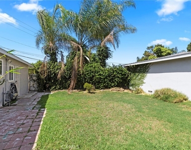 10325 Flora Vista Street - Photo Thumbnail 14
