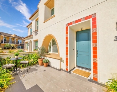 363 Lucia Lane - Photo Thumbnail 3