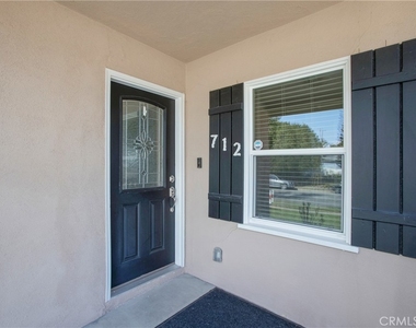 712 E Alder - Photo Thumbnail 1