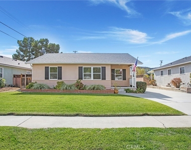 712 E Alder - Photo Thumbnail 15