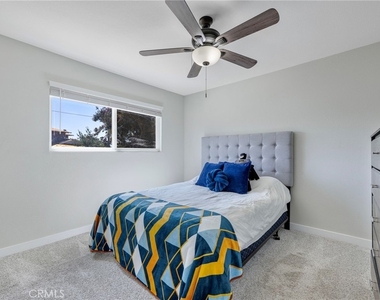5154 Merril Avenue - Photo Thumbnail 18