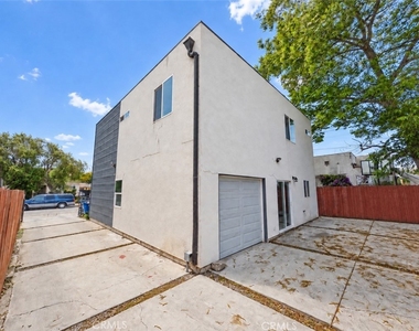 645 W 97th - Photo Thumbnail 8