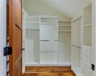130 N Vermont - Photo Thumbnail 13