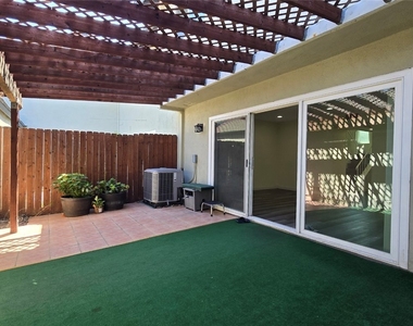 5475 Cajon - Photo Thumbnail 10