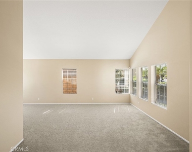 733 S Morningstar Drive - Photo Thumbnail 7