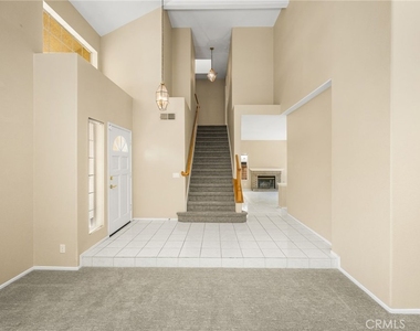 733 S Morningstar Drive - Photo Thumbnail 11