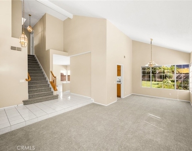733 S Morningstar Drive - Photo Thumbnail 10