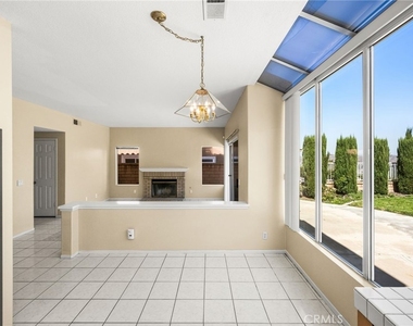 733 S Morningstar Drive - Photo Thumbnail 15