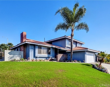 714 W Avenida De La Merced - Photo Thumbnail 1