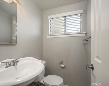 714 W Avenida De La Merced - Photo Thumbnail 13