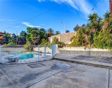 714 W Avenida De La Merced - Photo Thumbnail 24