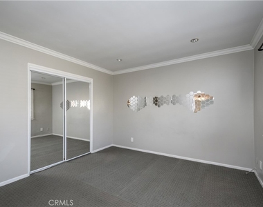714 W Avenida De La Merced - Photo Thumbnail 16