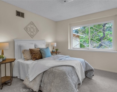28845 Briarhurst Drive - Photo Thumbnail 9