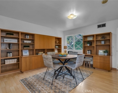 28845 Briarhurst Drive - Photo Thumbnail 6