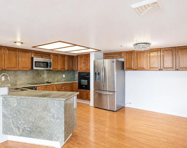 345 Pioneer Drive - Photo Thumbnail 2