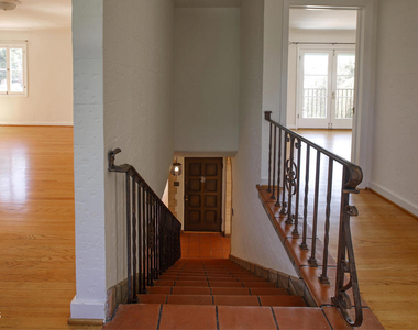 1233 N Isabel Street - Photo Thumbnail 11
