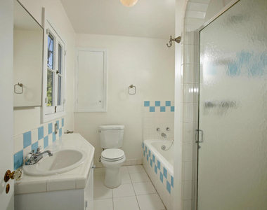 1233 N Isabel Street - Photo Thumbnail 15