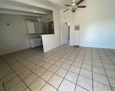 244 W Mayfair - Photo Thumbnail 1