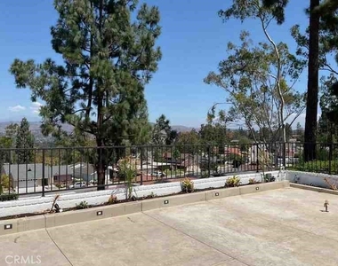 6437 E Calle Del Norte - Photo Thumbnail 18