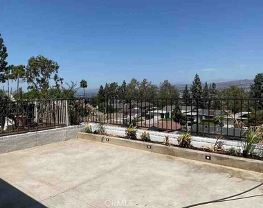 6437 E Calle Del Norte - Photo Thumbnail 11