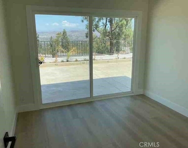 6437 E Calle Del Norte - Photo Thumbnail 5