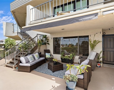 320 Encino Lane - Photo Thumbnail 27