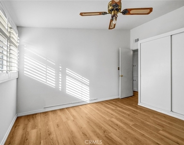 502 S Broder - Photo Thumbnail 17