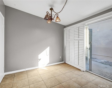 502 S Broder - Photo Thumbnail 14