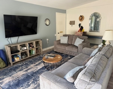 416 Avenida Castilla - Photo Thumbnail 2
