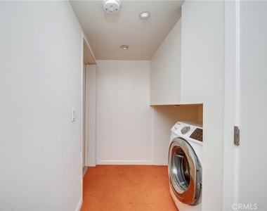 825 W Duarte Road - Photo Thumbnail 9