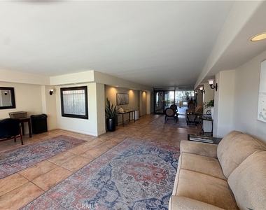 405 Avenida Granada - Photo Thumbnail 15