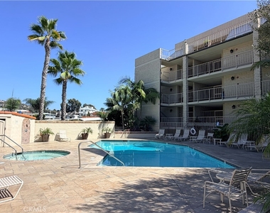405 Avenida Granada - Photo Thumbnail 17