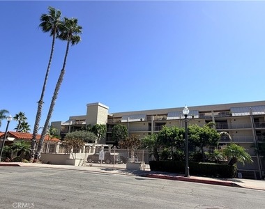 405 Avenida Granada - Photo Thumbnail 12