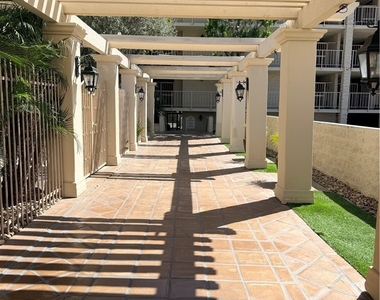 405 Avenida Granada - Photo Thumbnail 1