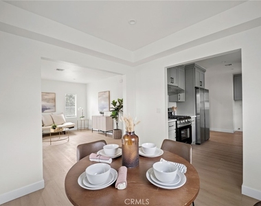 2620 W Olive Avenue - Photo Thumbnail 1