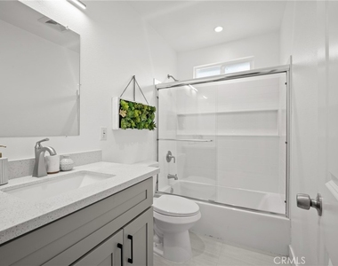 2620 W Olive Avenue - Photo Thumbnail 10