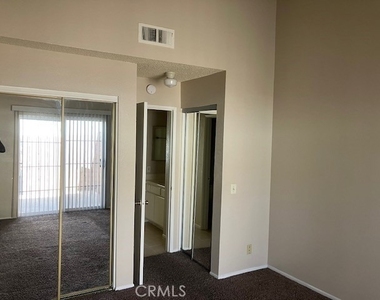1329 Vista Serena - Photo Thumbnail 5