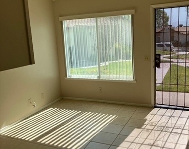 1329 Vista Serena - Photo Thumbnail 3