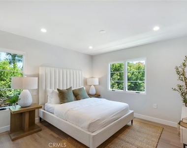 501 Elena Lane - Photo Thumbnail 33