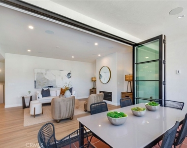 501 Elena Lane - Photo Thumbnail 30