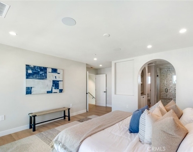501 Elena Lane - Photo Thumbnail 36