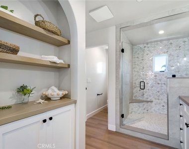 501 Elena Lane - Photo Thumbnail 39