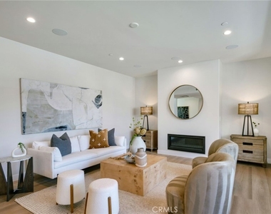 501 Elena Lane - Photo Thumbnail 25