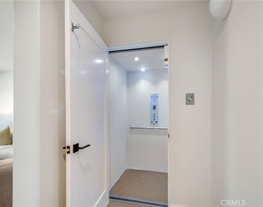 501 Elena Lane - Photo Thumbnail 6