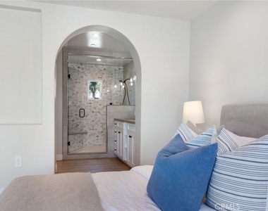 501 Elena Lane - Photo Thumbnail 37