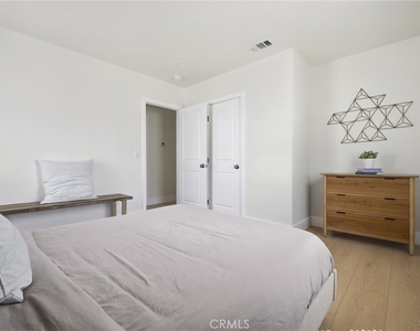 345 E Janice Street - Photo Thumbnail 11